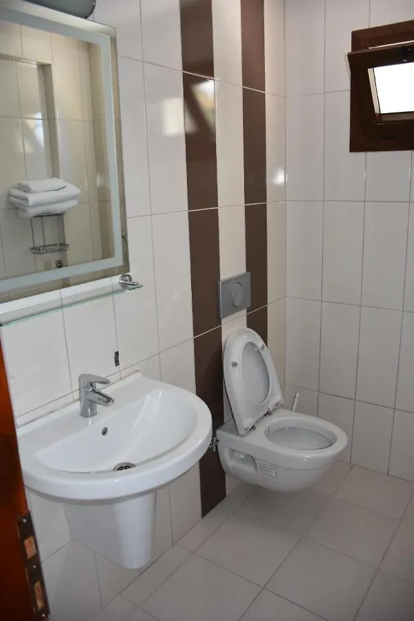 Comfort Inn Otel Szálloda
